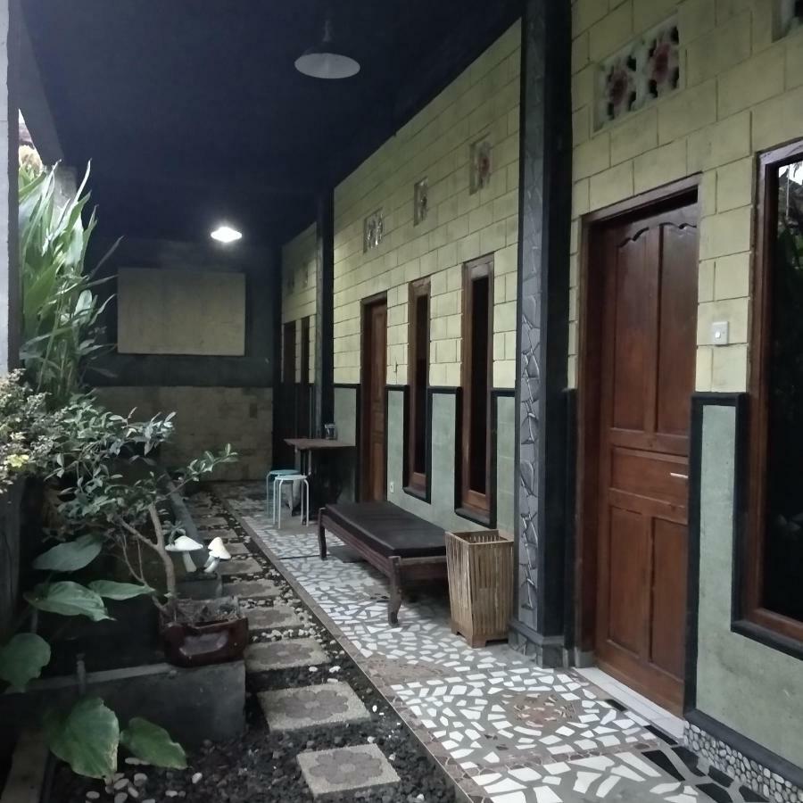 Buana Asti Homestay Табанан Екстер'єр фото